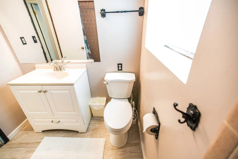 2 Bedroom Basement Apartment Quiet Neighborhood