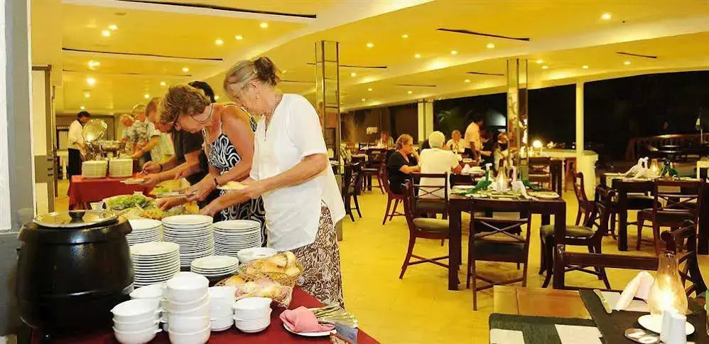 Dons Beach Hotel