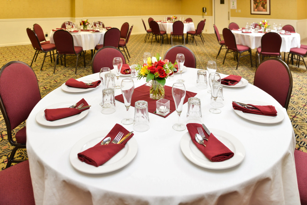 Holiday Inn Rancho Cordova - Northeast Sacramento by IHG