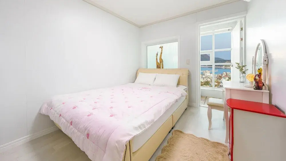 Geoje Forest-Morning Spa Pension