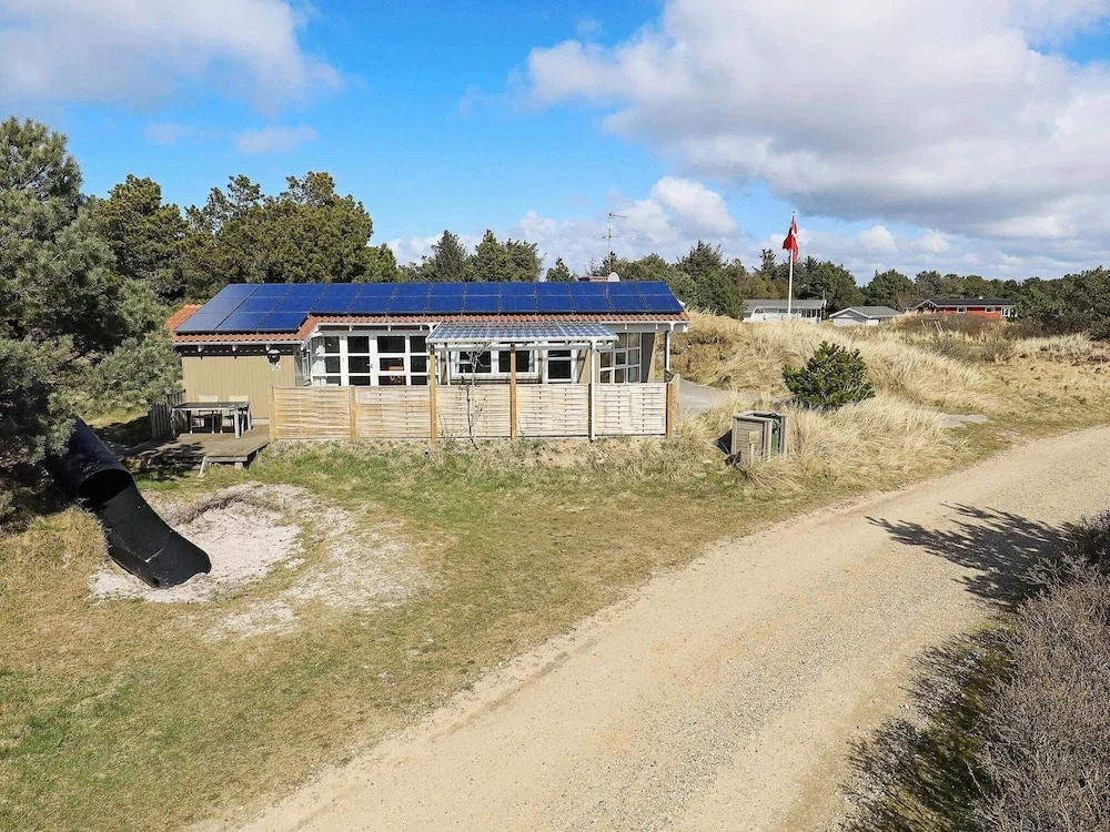 Cozy Home In Vejers Strand With Wifi