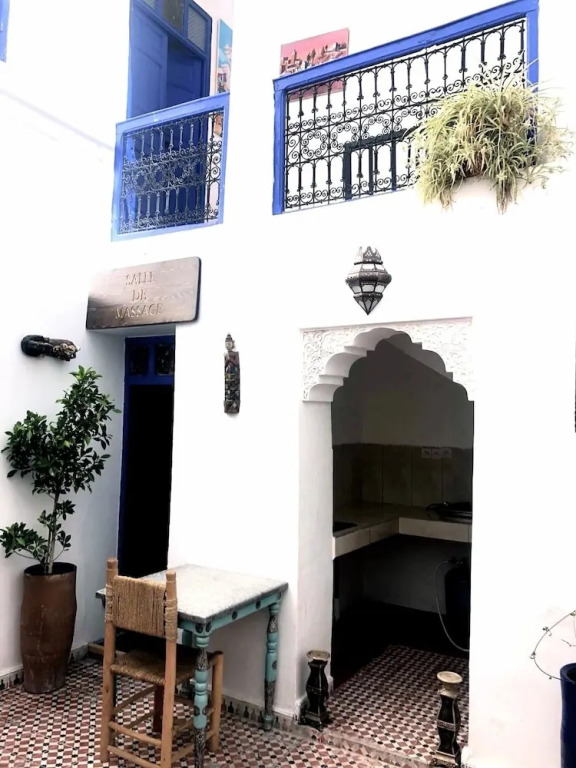 RIAD DAR LFONOUN