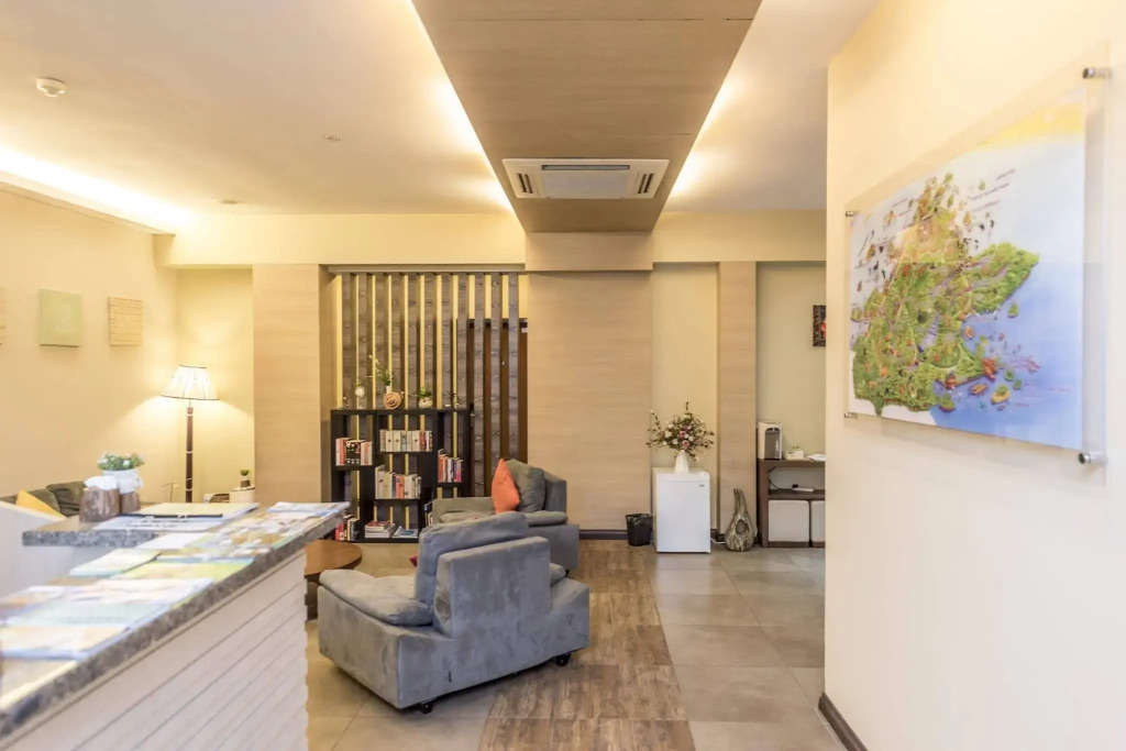 Little Gaya Hotel