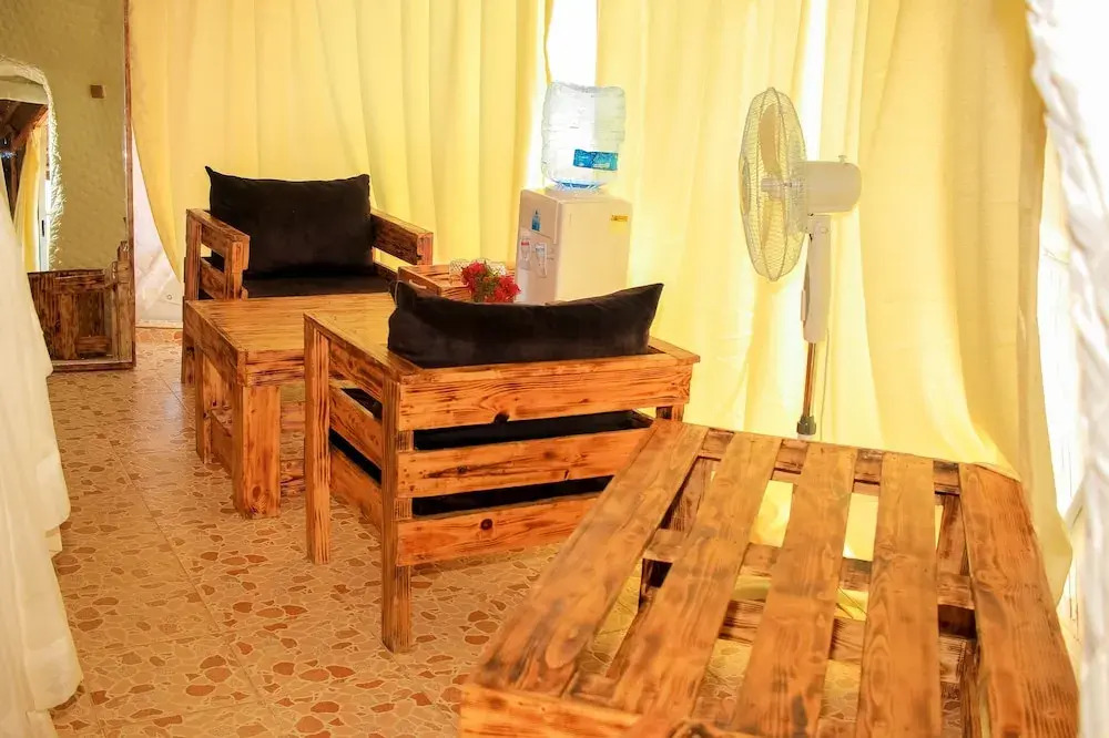 Amanya Sleeps 4 With Tent Views