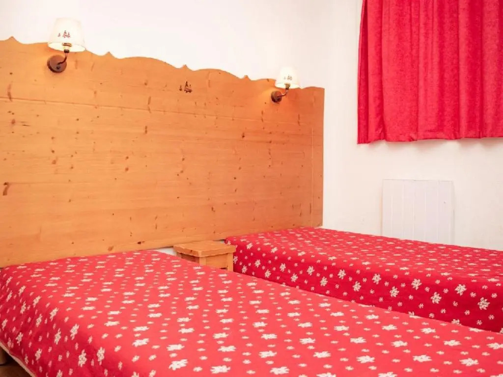 Appartement Puy-Saint-Vincent, 4 pièces, 8 personnes - FR-1-504-33