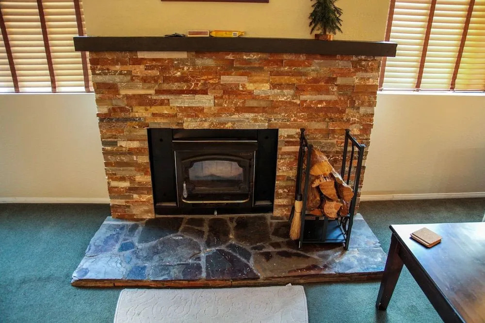 San Sierra 10 Updated Condo, with Complex Jacuzzi, Short Walk to The Village by RedAwning