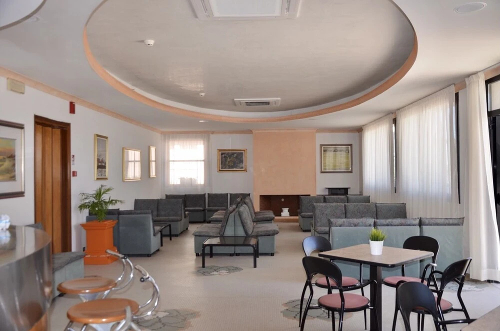 What Else Hotel