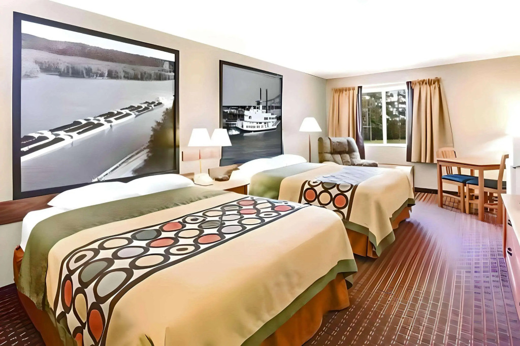 MainStay Suites LeClaire - Quad Cities