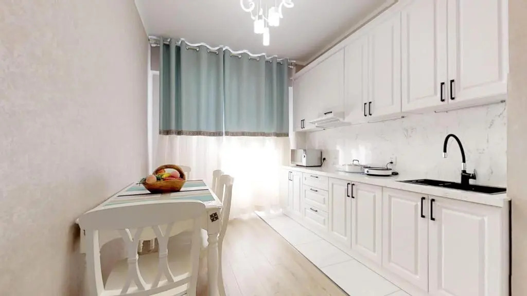 125m2 new apartment, 5 rooms with airport pickup