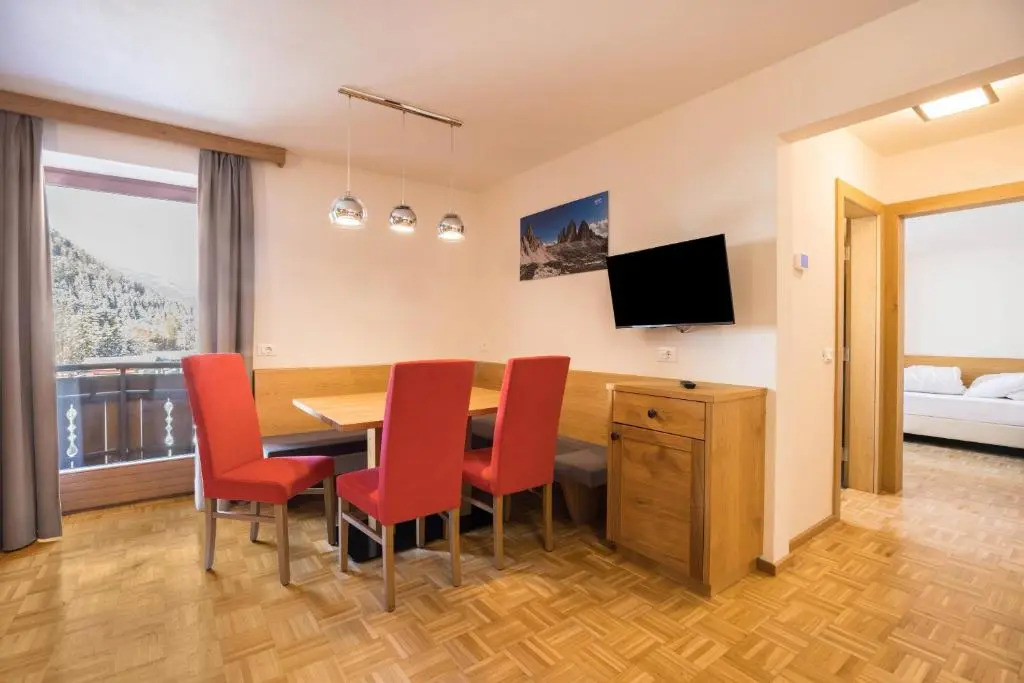 Rosalpina Apt 4