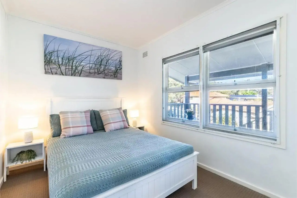Blue Waters 7 Cook St - Dog Friendly and Water Views