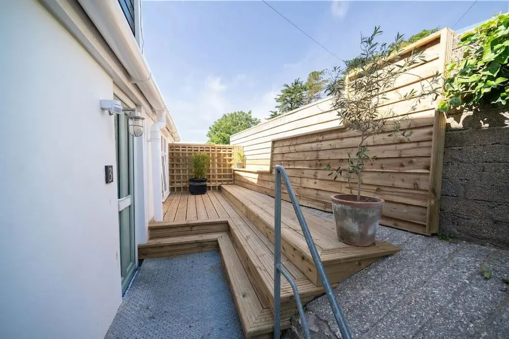 2 Beach Way House