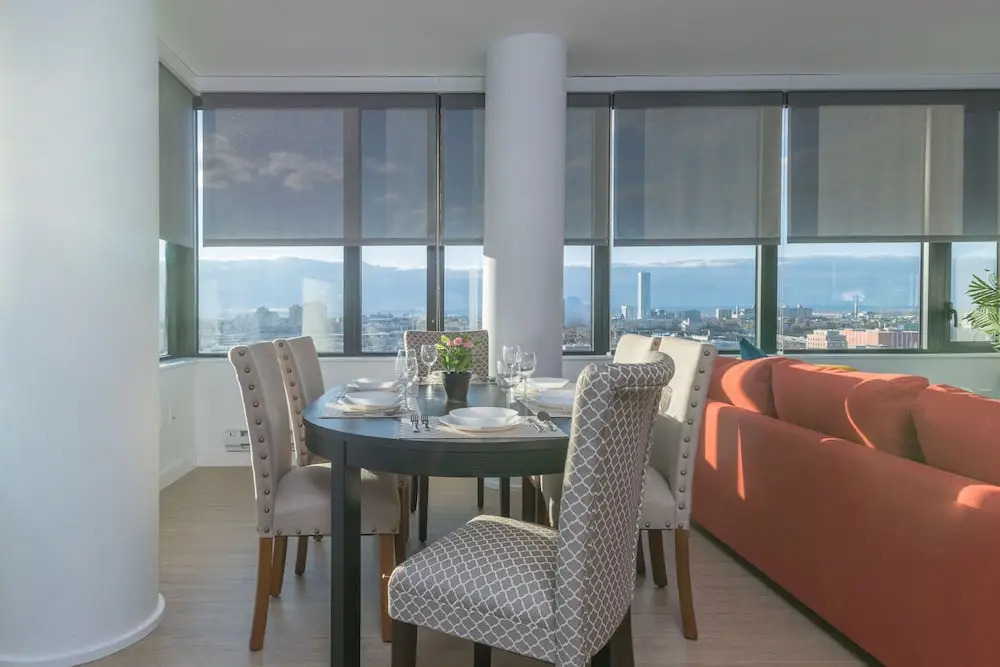 Home Away Luxury Apartments at Warren