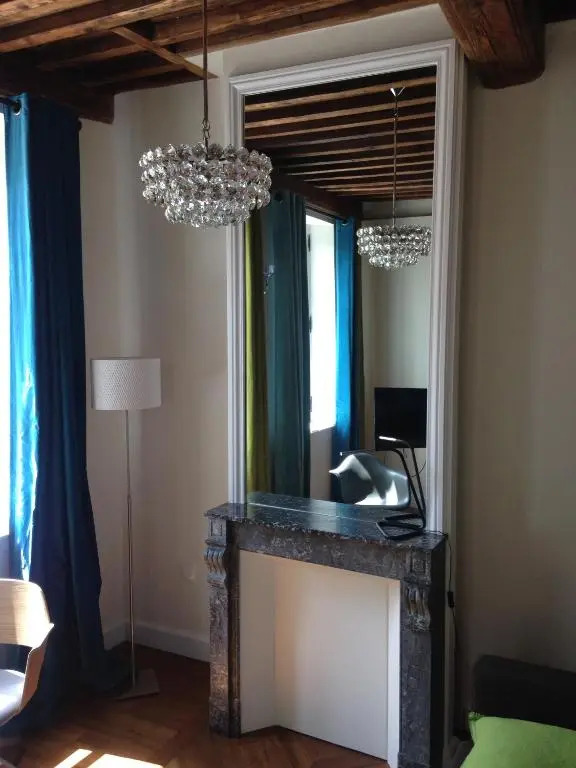New Appartement La Chambre à côté "Cathédrale"