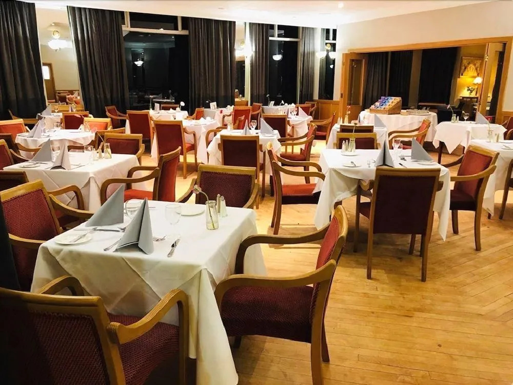 Expanse Hotel