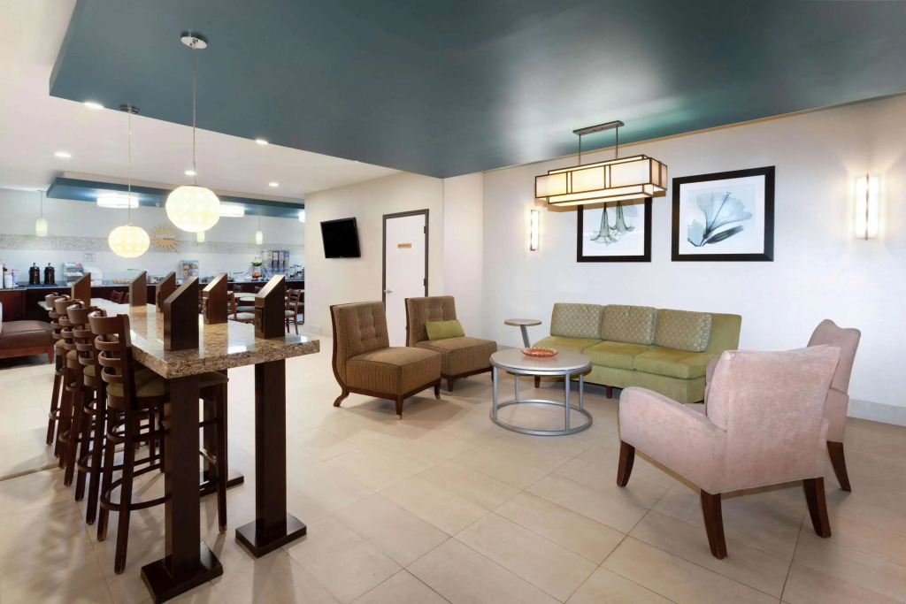 Baymont by Wyndham Henderson-Northeast Denver