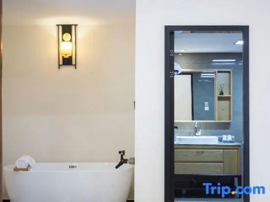 Tengchong Fengchengyuan Holiday Homestay (Heshun Ancient Town Branch)