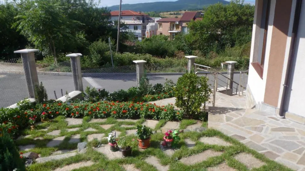 Естрея - къща за гости