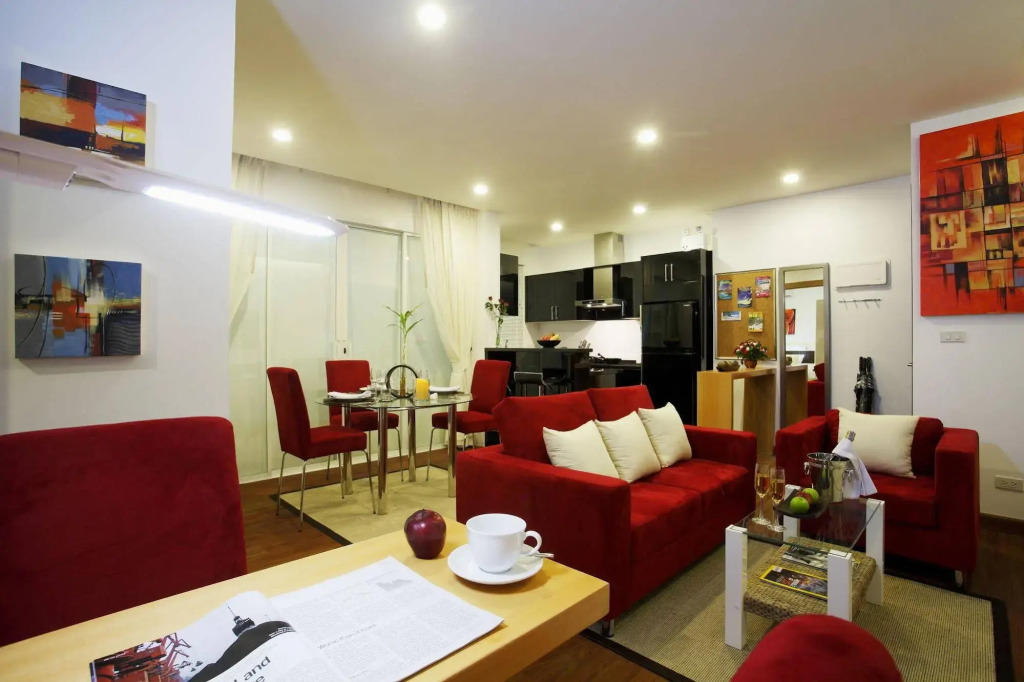 BTR Suites Hotel