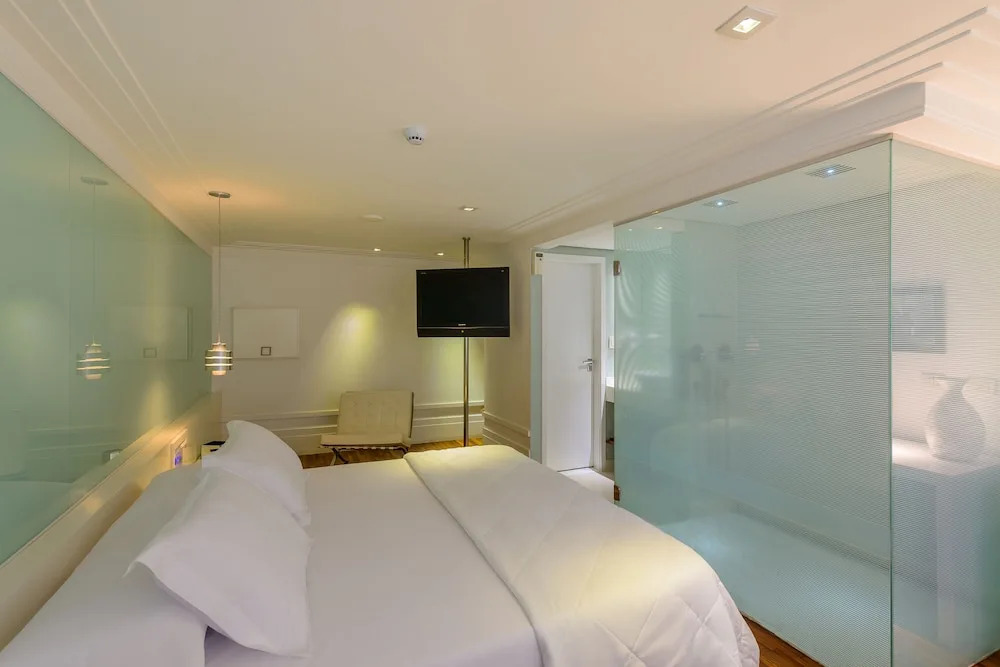 Apple Motel