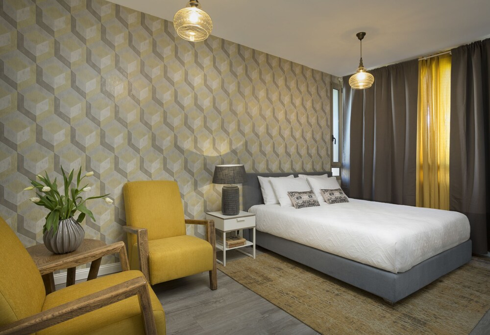 Mount of Olives Residence Glatt Kosher
