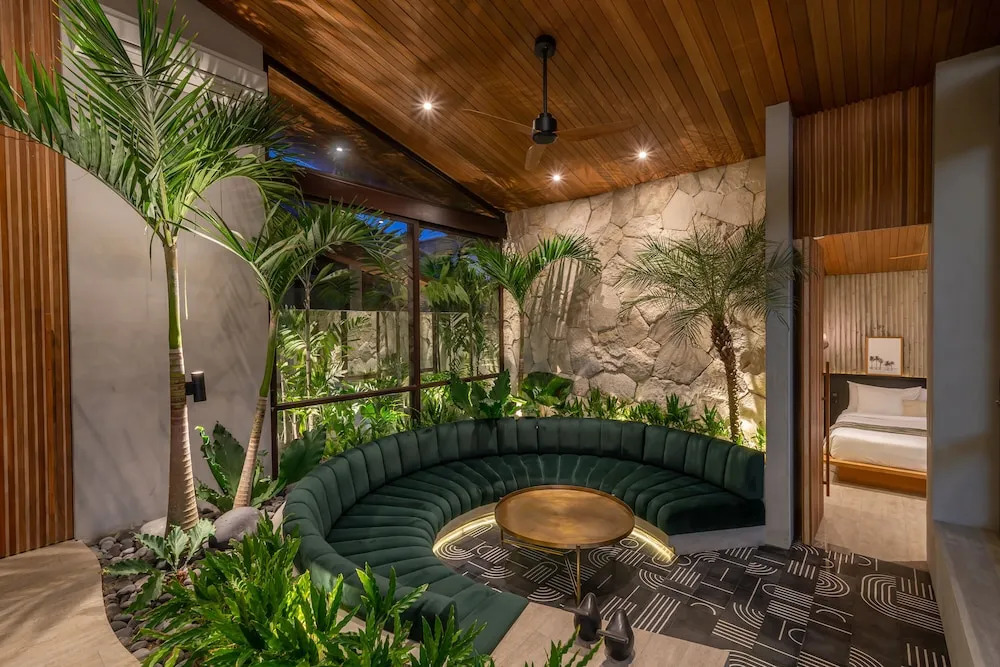 Ohlala - Luxury Tropical Escape in Pererenan