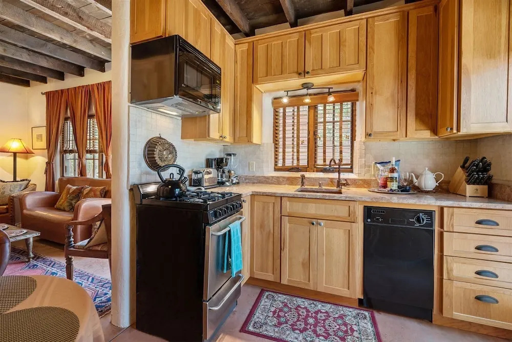 Desert Sky - Sweet Retreat, Across From Santa Fe River in the Railyard
