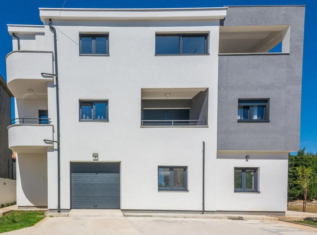 Apartments Maella
