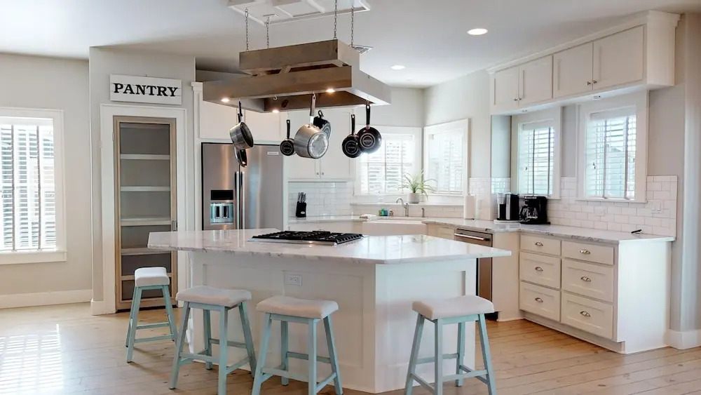 112 Eleventh St 4 Bedroom Home