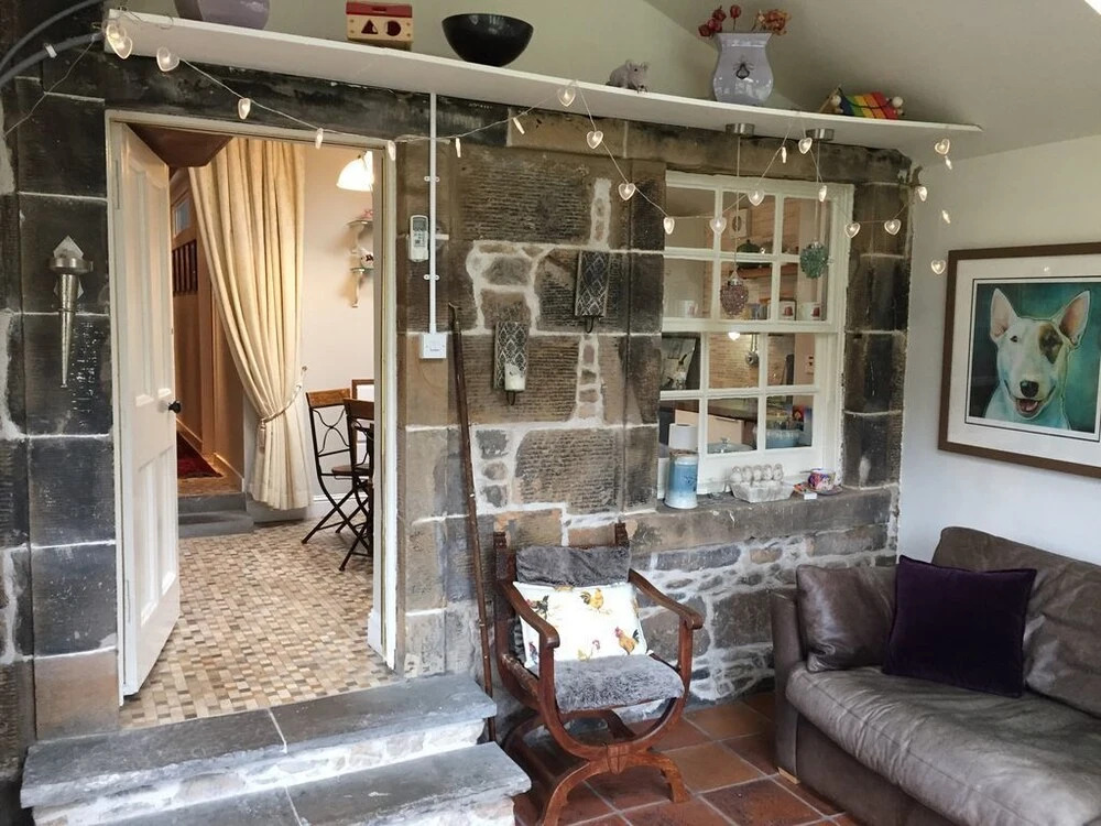 XV Albert Place