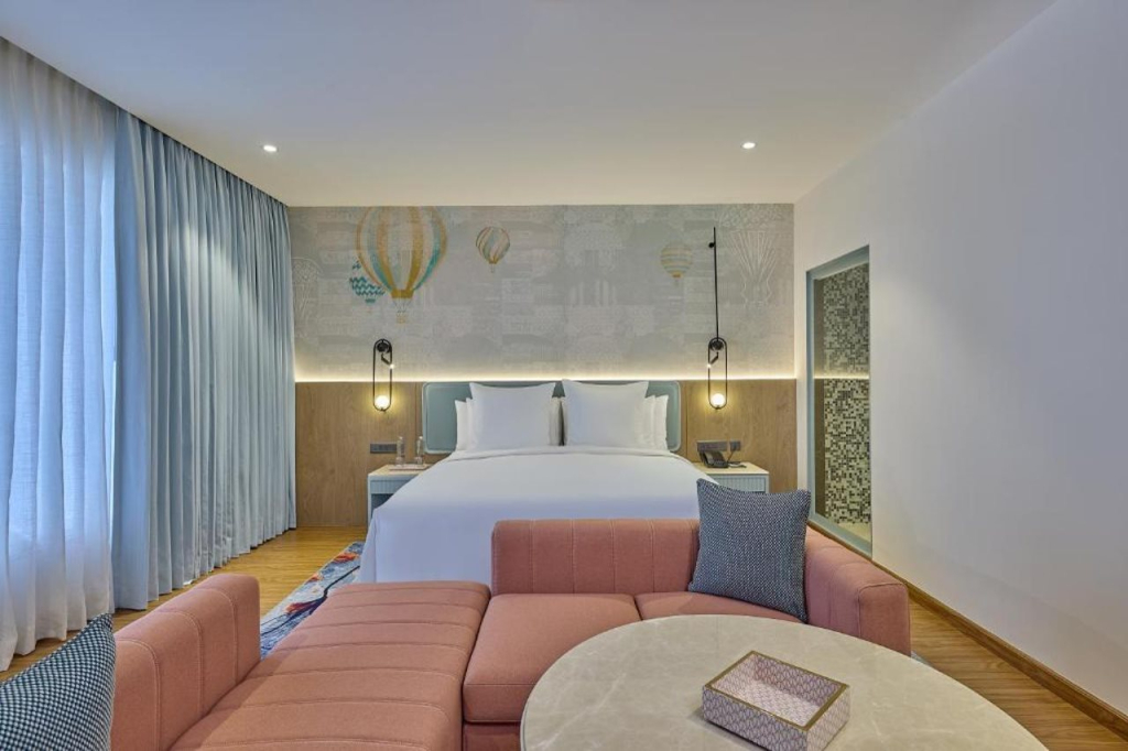 ICONIQA - The Lifestyle Hotel of Mumbai