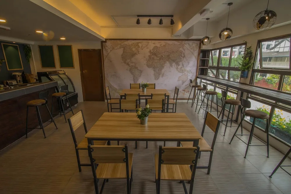 Traveller Bunker Hostel