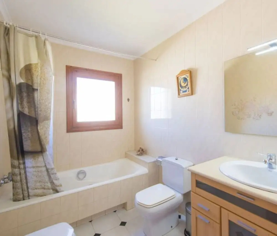 Villa - 3 Bedrooms with Pool - 106410