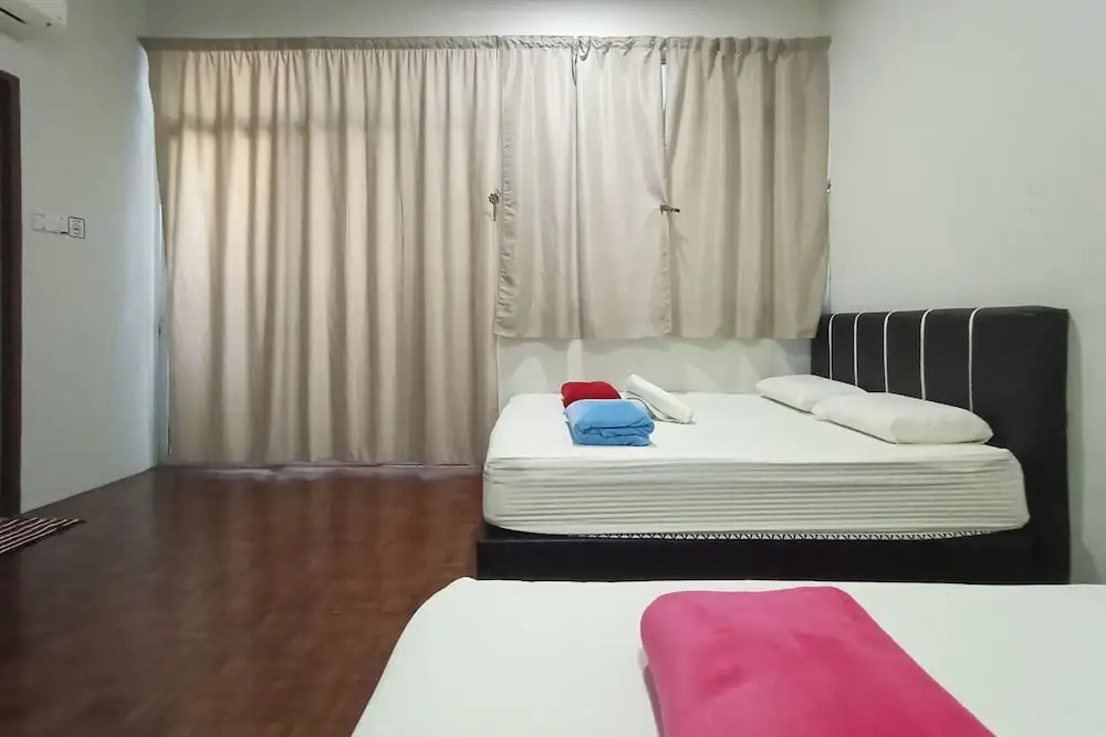 OYO HOME 90261 Hom2rex Kuching Homestay