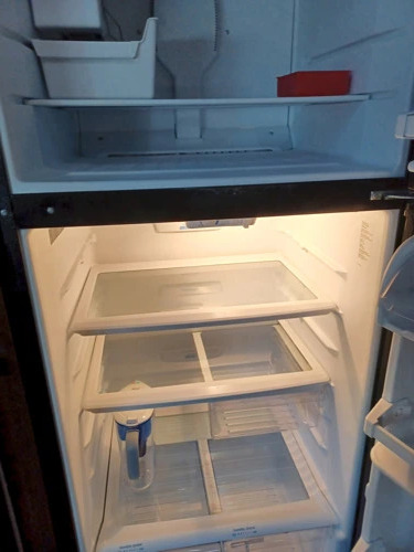 Loft Style Apt with Fast Wifi and Gym. 6502