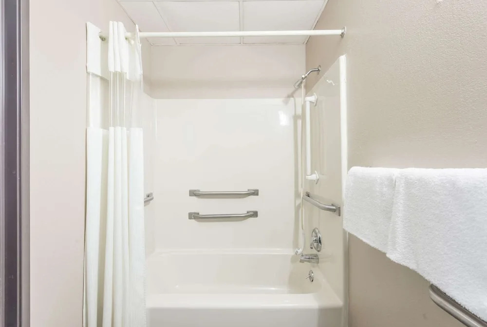 Super 8 by Wyndham OFallon MO/St. Louis Area