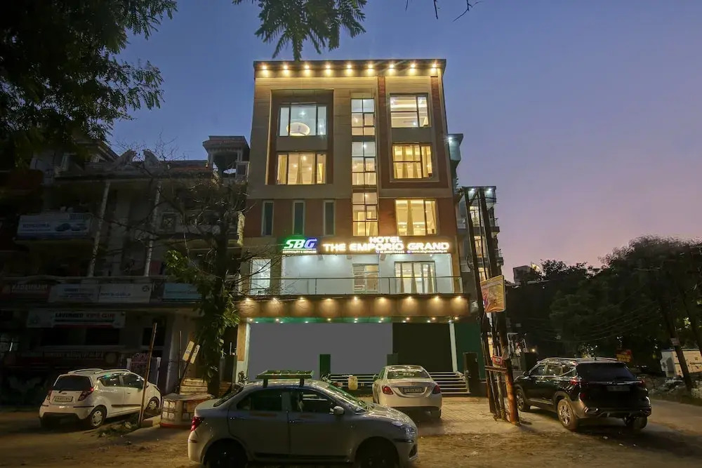 Hotel Emporio Grand