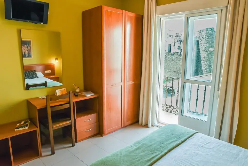 Hotel Dora
