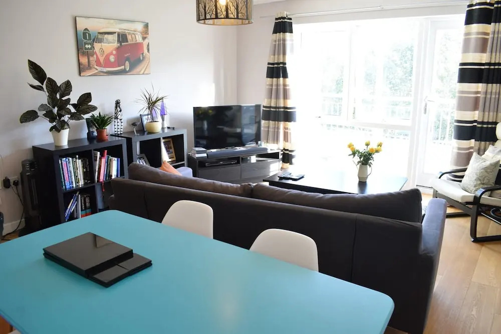 1 Bedroom Apartment in Dalston With Balcony