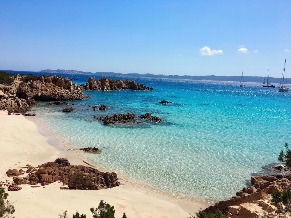 Seaside Apartment Baja Sardinia - Rent From August 8, 2026, to August 29, 2026