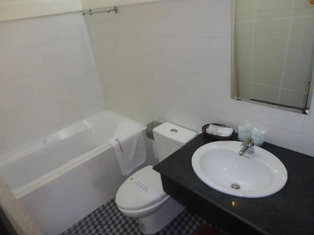 Cuong Long Hotel