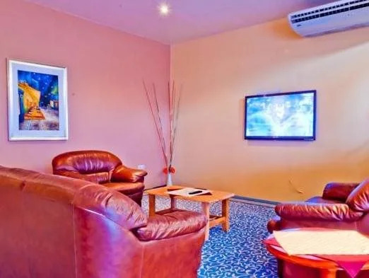 Tropicana Hotel