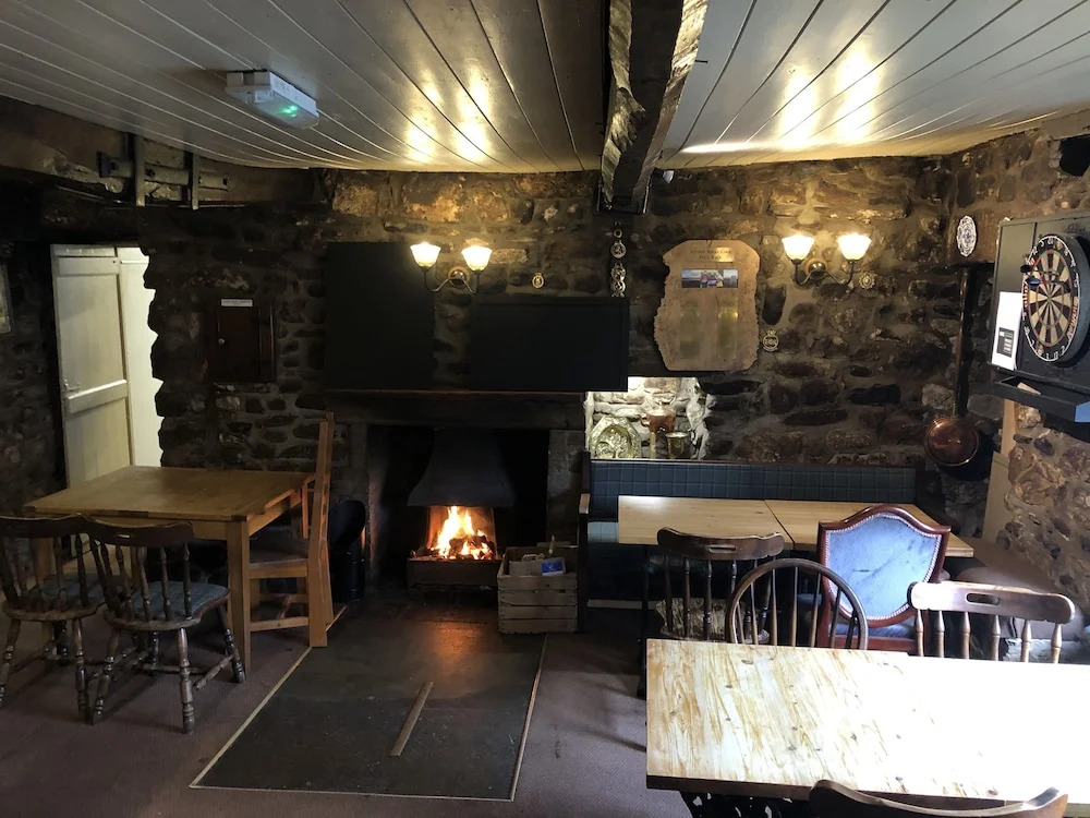 Queens Arms Litton