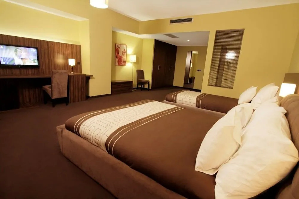 Hotel Sirius