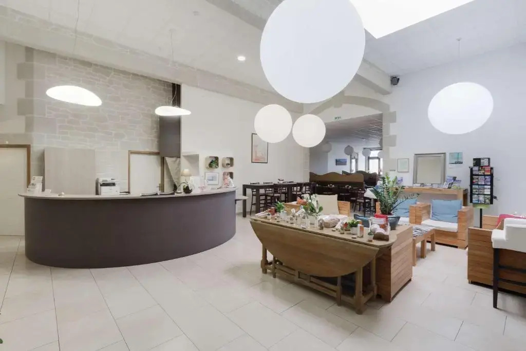 Brit Hotel Alghotel