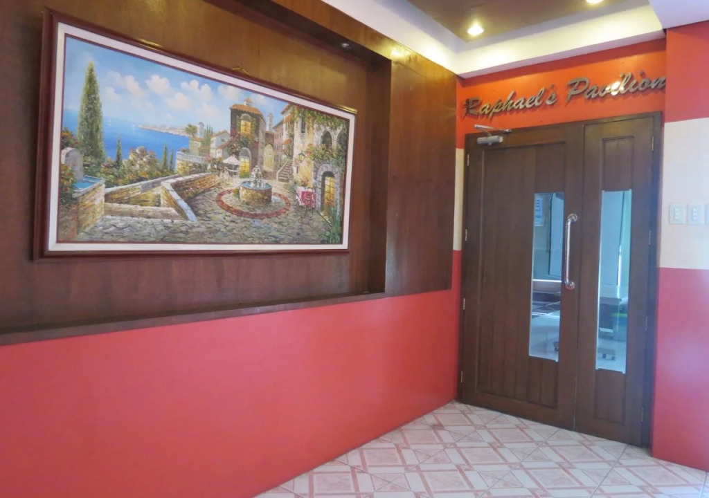 The Blue Sapphire Hotel