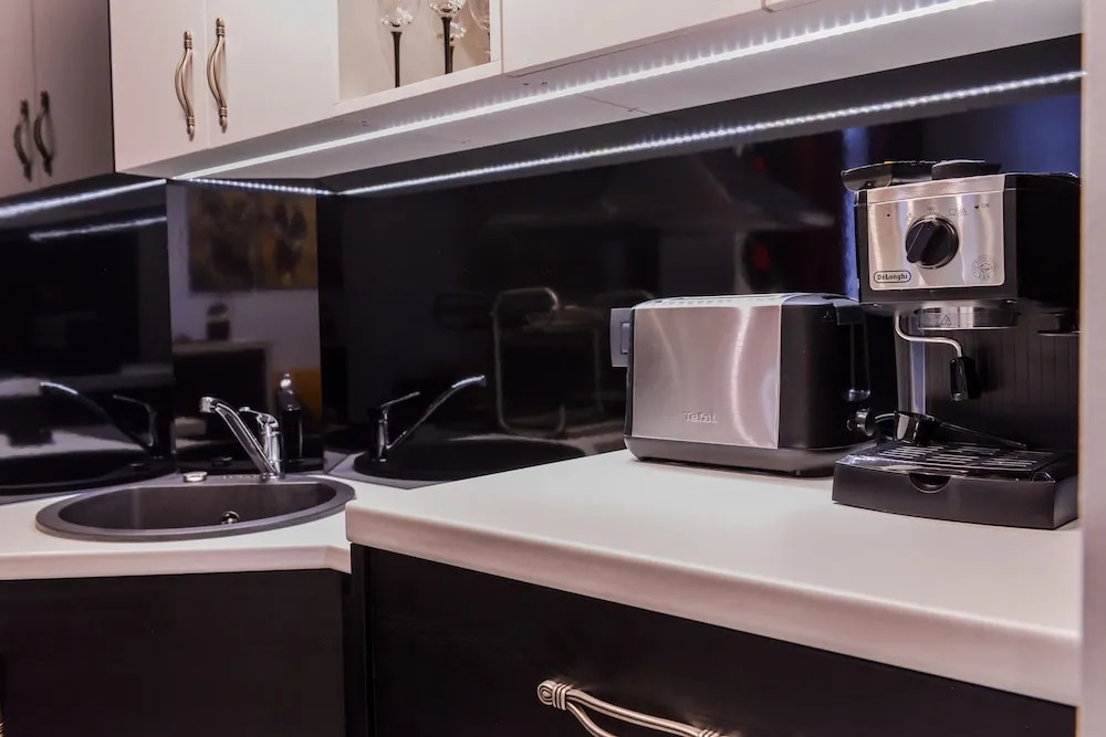 FM Luxury 1-BDR Apartment - Rock'n'Roll