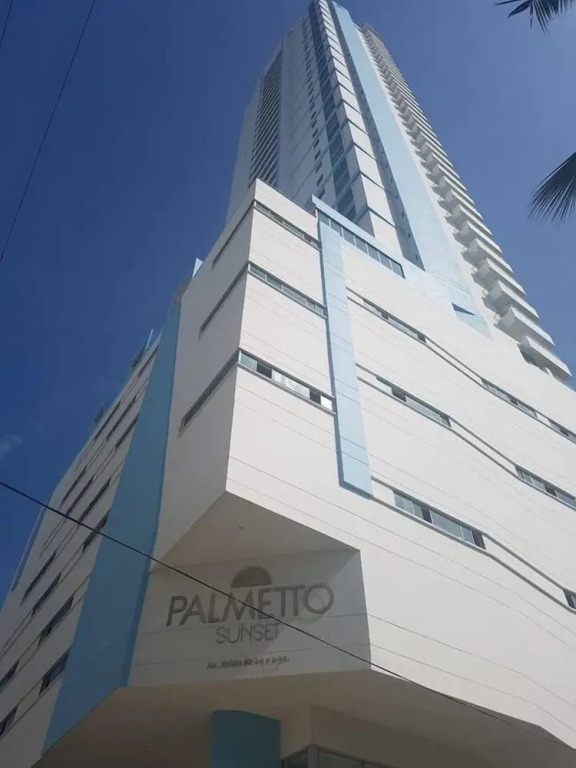 1 Bedroom Ocean View Apartment