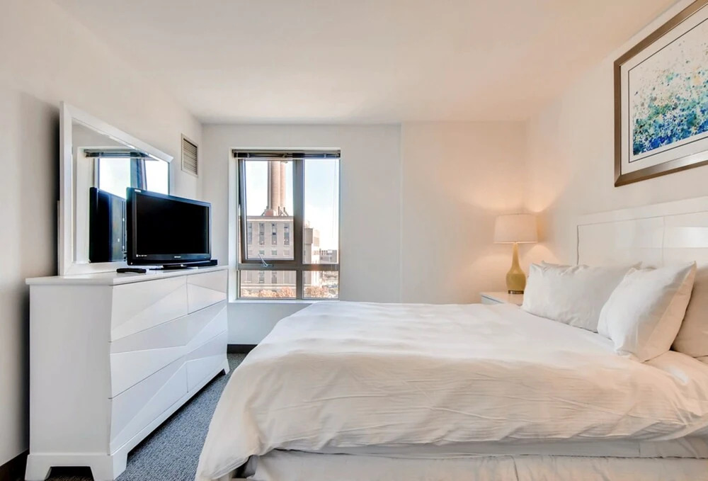 Global Luxury Suites in Rosslyn