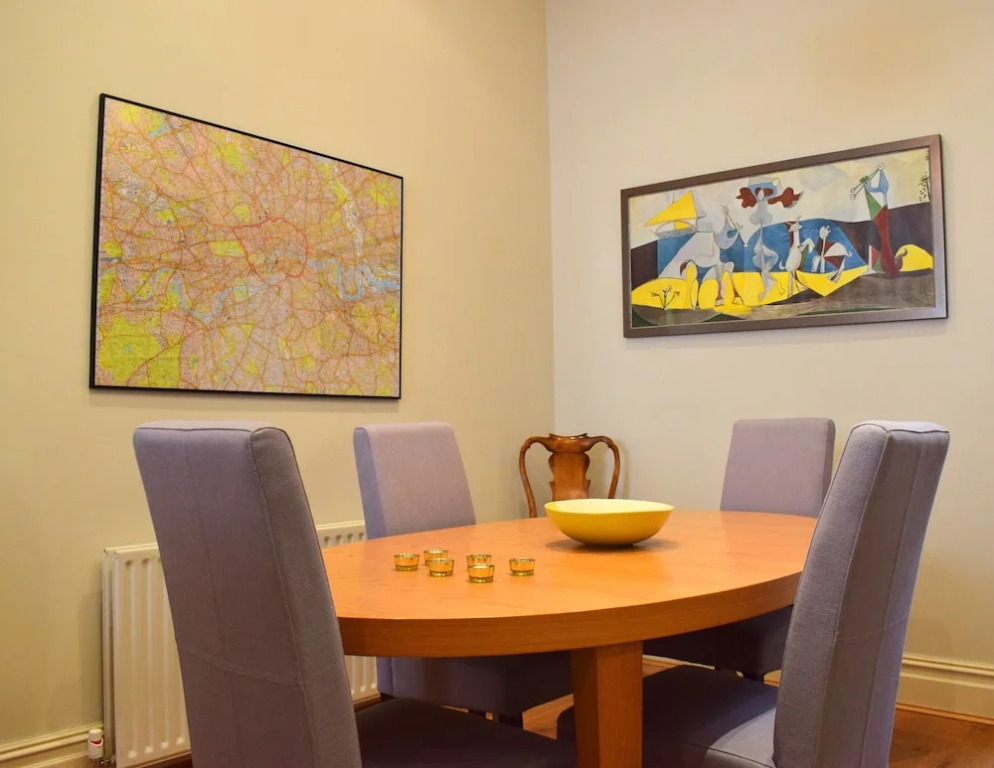 South London 2 Bedroom House With Garden